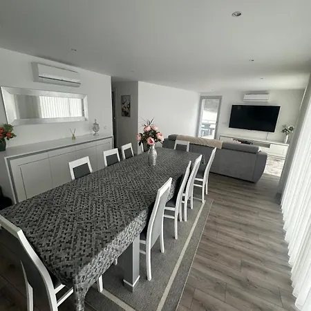 B T4 Apartman