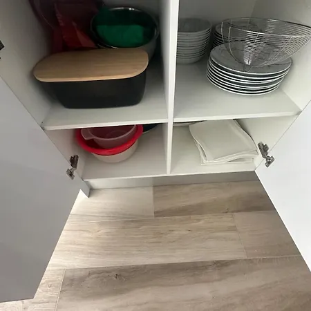 Com 4 Quartos E Piscina Em